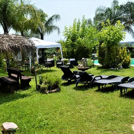 Villaggio Naif Girasole *